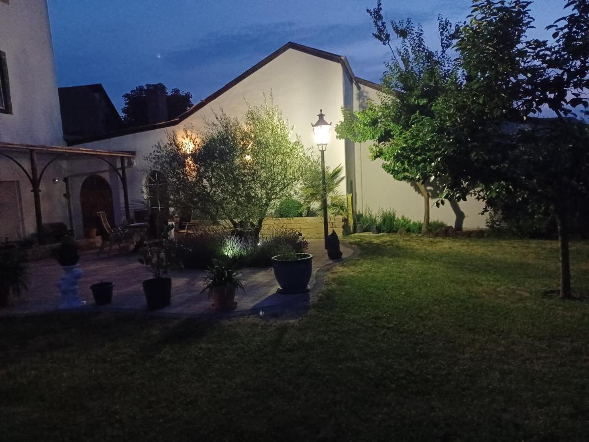 Gaestehaus Frevel Münstermaifeld Buitenkant foto